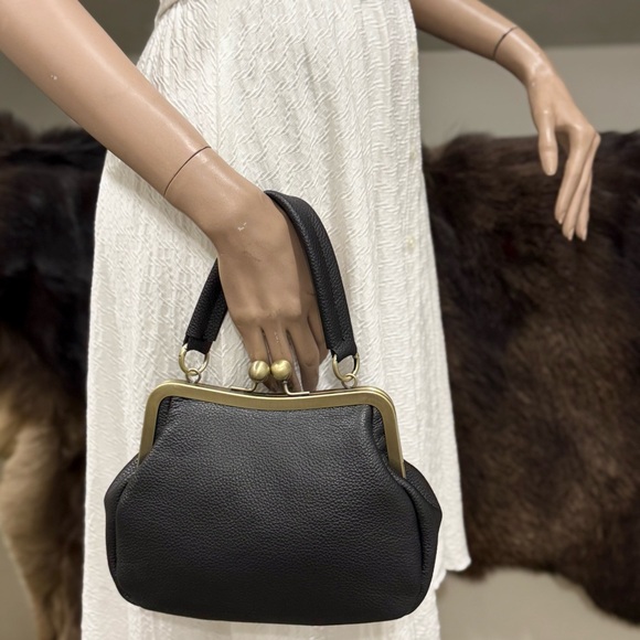 Premium Pebble Leather Handmade Vintage Kiss-lock Handbag, Multi Use Style - Picture 6 of 15